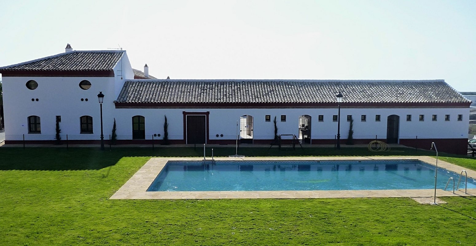 piscina Olvera semana santa 